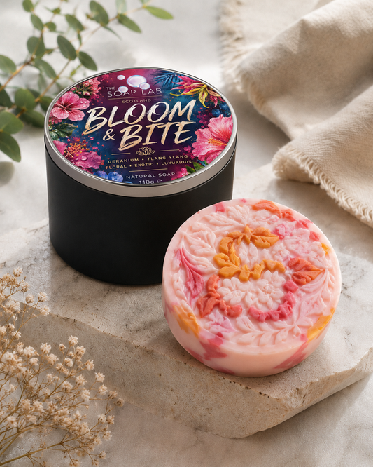 Savon Artisanal Bloom & Bite | Savon de Luxe Floral Fait Main en Écosse 🌸🫦