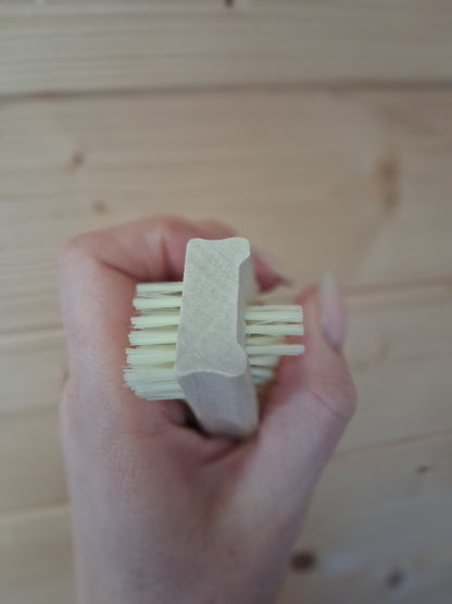 Bamboo Nail Brush with Plant Fibre Bristles &Keep