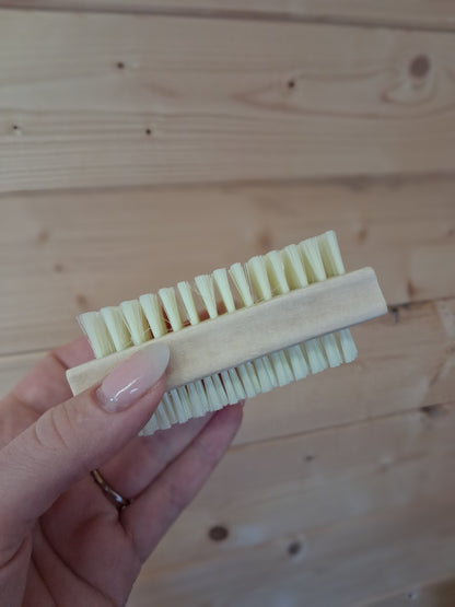 Bamboo Nail Brush with Plant Fibre Bristles &Keep