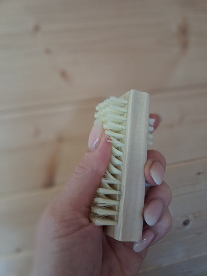Bamboo Nail Brush with Plant Fibre Bristles &Keep